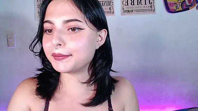 Snapshot of elizabethtaylorxxx chatting on March 21, 2:28 am elizabethtaylorxxx online show from March 21, 2:28 am