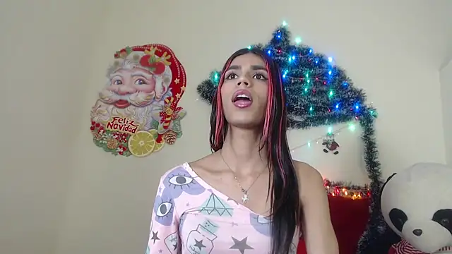 Snapshot of Luluu_08 chatting on December 20, 2:16 pm Luluu 08 online show from December 20, 2:16 pm