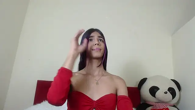 Snapshot of Luluu_08 chatting on January 7, 2:05 pm Luluu 08 online show from January 7, 2:05 pm