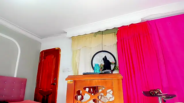 Snapshot of Jimena_Grey chatting on October 2, 7:31 am Jimena Grey online show from October 2, 7:31 am