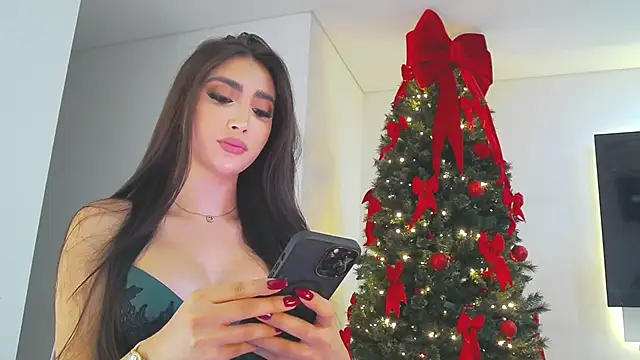 Snapshot of _BellaDonna_ chatting on December 11, 1:39 am BellaDonna online show from December 11, 1:39 am
