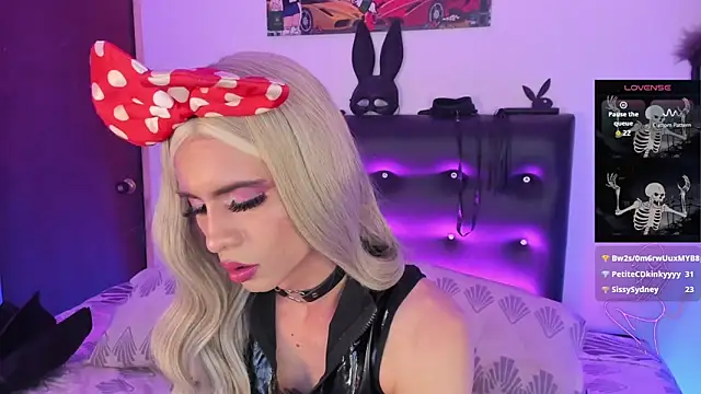 AngelsJones21 online show from October 16, 7:02 pm