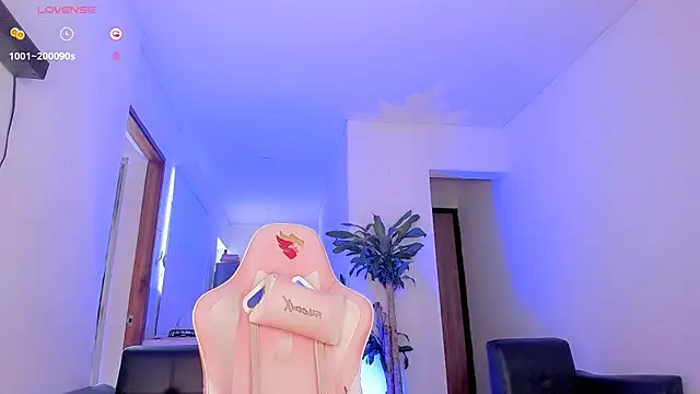 Snapshot of Pretty_Mariangel chatting on February 2, 2:34 pm Pretty Mariangel online show from February 2, 2:34 pm
