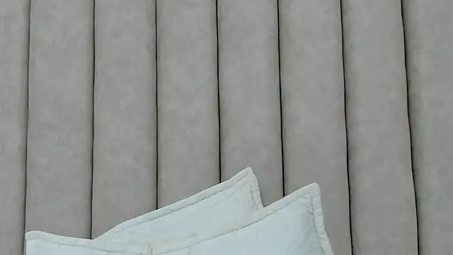 FreyaMoller online show from October 11, 7:49 pm