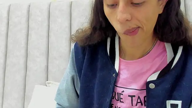 FreyaMoller online show from October 20, 7:50 pm