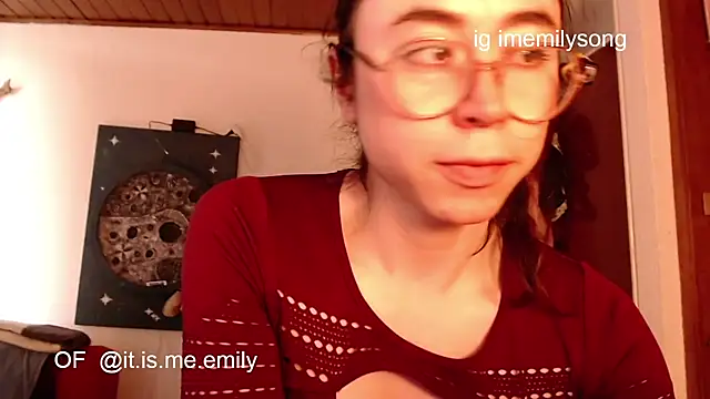 emily pearl  online show from March 5, 7:41 pm