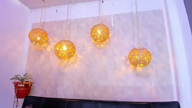 Snapshot of victoria_aleia_ chatting on January 7, 7:59 pm victoria aleia online show from January 7, 7:59 pm
