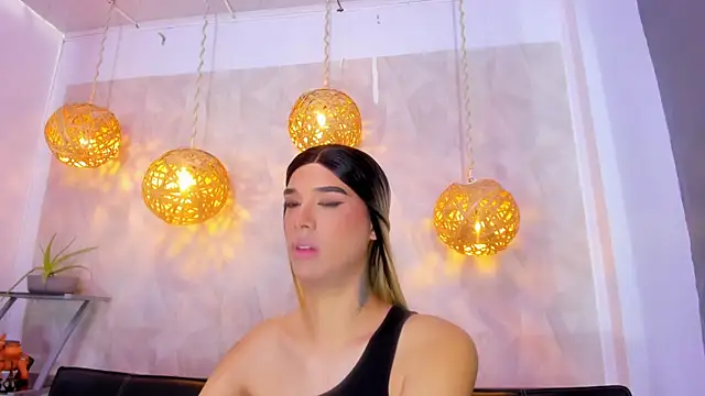 Snapshot of victoria_aleia_ chatting on March 15, 7:47 pm victoria aleia online show from March 15, 7:47 pm