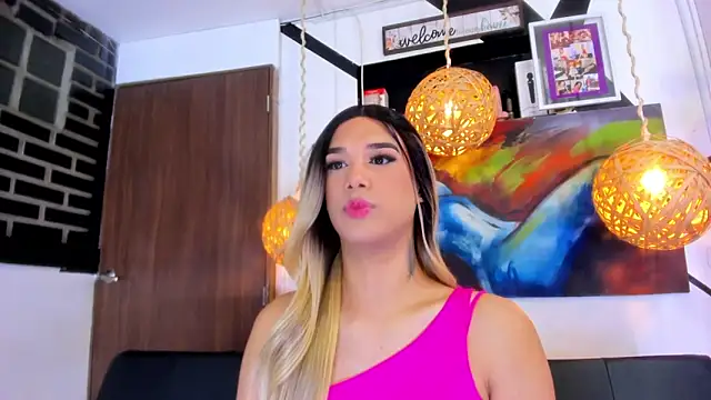 Snapshot of victoria_aleia_ chatting on October 9, 11:05 pm victoria aleia online show from October 9, 11:05 pm