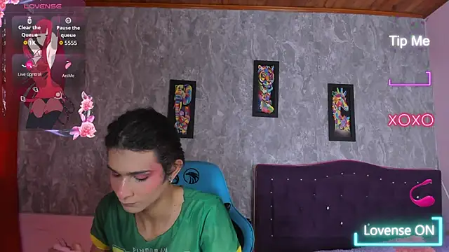 Snapshot of Mara_friendboy699 chatting on October 13, 7:58 pm Mara friendboy699 online show from October 13, 7:58 pm