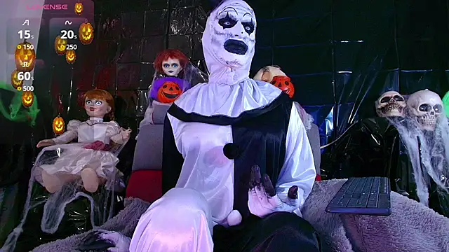 Veruzca love online show from October 31, 3:10 pm