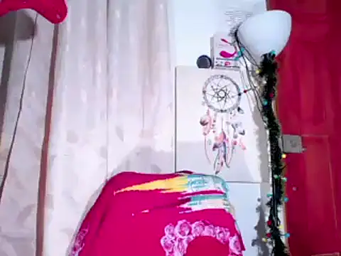 Snapshot of MariannaGotica chatting on December 27, 4:36 am MariannaGotica online show from December 27, 4:36 am