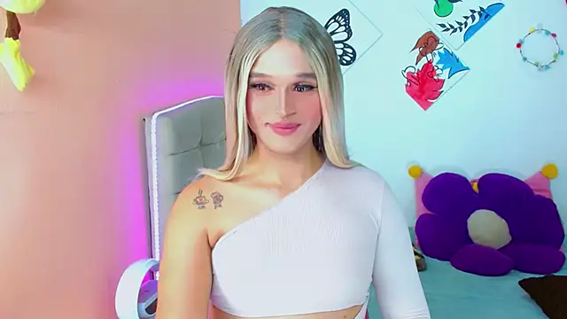 TaylorMon online show from October 18, 2:48 am