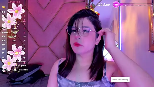 Snapshot of Yuri_Stars chatting on February 4, 8:28 pm Yuri Stars online show from February 4, 8:28 pm
