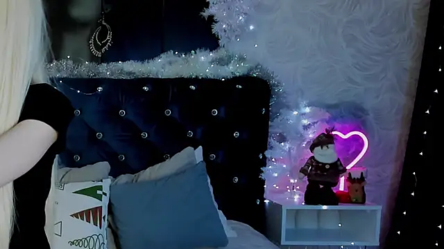 Snapshot of Joy_Barker chatting on December 22, 7:42 pm Joy Barker online show from December 22, 7:42 pm