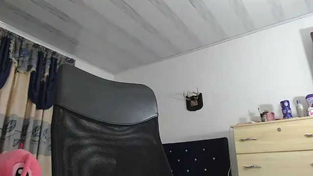 sweet cutetras22 online show from March 13, 10:57 am