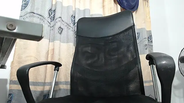 sweet cutetras22 online show from November 13, 2:36 pm