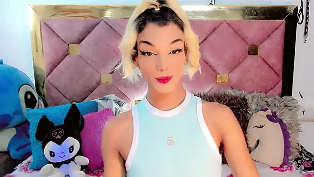 Snapshot of the-horus-girl chatting on January 7, 1:28 am the-horus-girl online show from January 7, 1:28 am