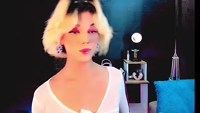 Snapshot of the-horus-girl chatting on February 5, 1:26 am the-horus-girl online show from February 5, 1:26 am