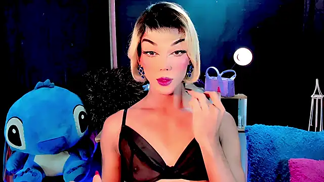Snapshot of the-horus-girl chatting on February 9, 1:22 am the-horus-girl online show from February 9, 1:22 am