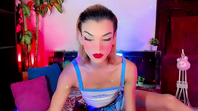 Snapshot of the-horus-girl chatting on September 15, 10:25 pm the-horus-girl online show from September 15, 10:25 pm