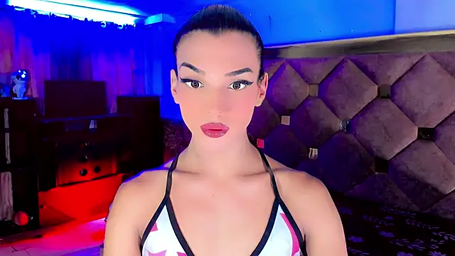 Snapshot of the-horus-girl chatting on September 28, 9:36 pm the-horus-girl online show from September 28, 9:36 pm