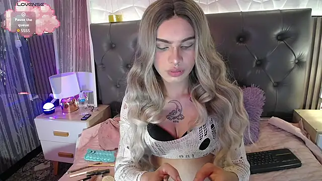 Snapshot of amapola_hs chatting on September 25, 9:44 pm amapola hs online show from September 25, 9:44 pm