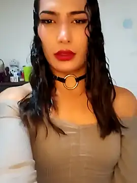 Snapshot of Lanna_hott_ chatting on February 14, 7:33 pm Lanna hott online show from February 14, 7:33 pm