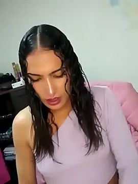 Snapshot of Lanna_hott_ chatting on March 20, 12:11 pm Lanna hott online show from March 20, 12:11 pm