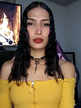 Snapshot of Lanna_hott_ chatting on September 28, 7:57 pm Lanna hott online show from September 28, 7:57 pm