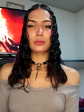 Snapshot of Lanna_hott_ chatting on October 3, 11:43 am Lanna hott online show from October 3, 11:43 am