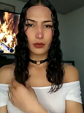 Snapshot of Lanna_hott_ chatting on October 6, 7:47 pm Lanna hott online show from October 6, 7:47 pm