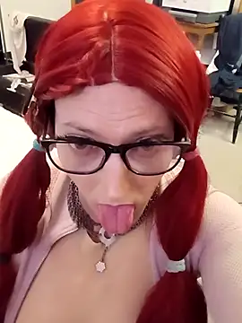 Snapshot of sissytrapdolly24 chatting on September 23, 5:35 am sissytrapdolly24 online show from September 23, 5:35 am