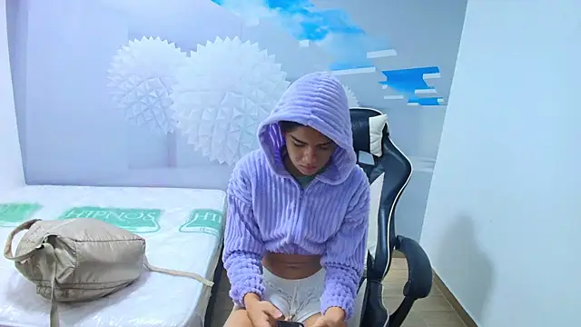 DEMI LEED online show from March 14, 11:28 am