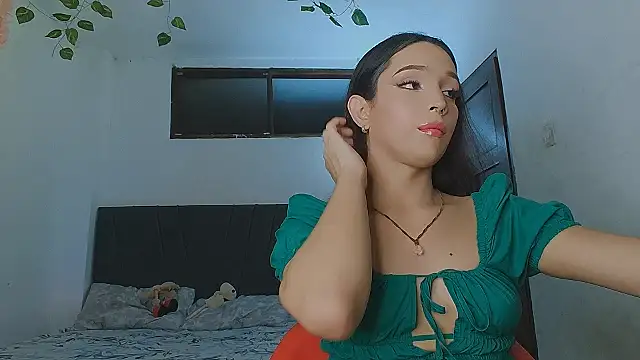 alexaryderr online show from June 21, 11:30 pm