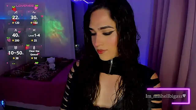 Snapshot of im_mishellbigass chatting on December 15, 8:08 am im mishellbigass online show from December 15, 8:08 am