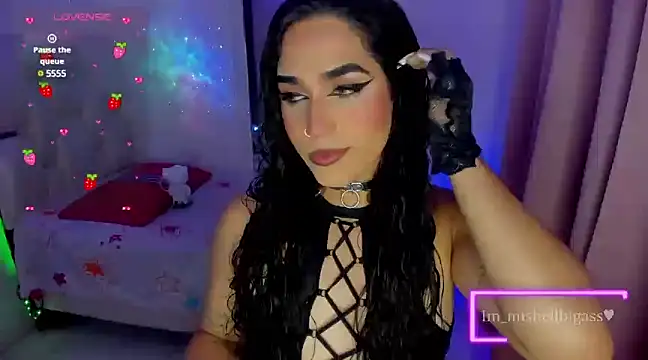 Snapshot of im_mishellbigass chatting on January 14, 12:43 am im mishellbigass online show from January 14, 12:43 am