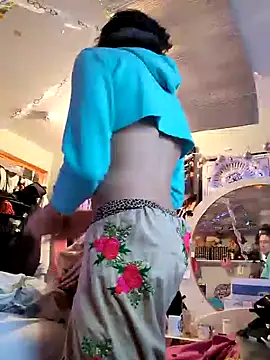 Snapshot of gurlnips chatting on January 31, 11:03 pm gurlnips online show from January 31, 11:03 pm