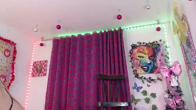 Snapshot of saritha_cute_ chatting on December 30, 2:31 am saritha cute online show from December 30, 2:31 am