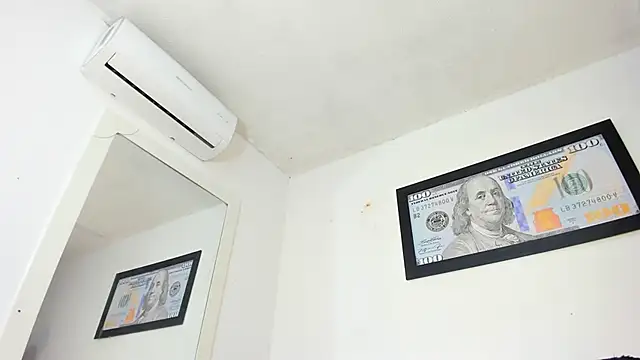 Snapshot of vera_candella chatting on March 18, 11:25 am vera candella online show from March 18, 11:25 am