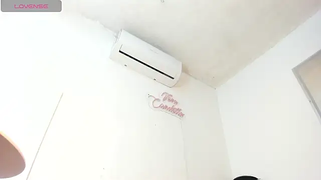 Snapshot of vera_candella chatting on September 22, 11:59 am vera candella online show from September 22, 11:59 am
