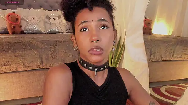 Snapshot of wayuu-goddess chatting on December 11, 3:47 pm wayuu-goddess online show from December 11, 3:47 pm