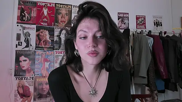 Snapshot of Niky__Jess chatting on September 21, 6:41 am Niky Jess online show from September 21, 6:41 am