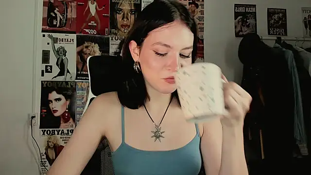 Niky  Jess online show from November 10, 1:12 pm