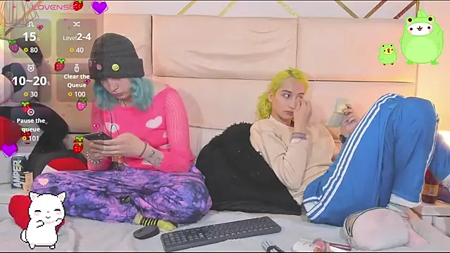 -kisa  online show from October 23, 2:04 am