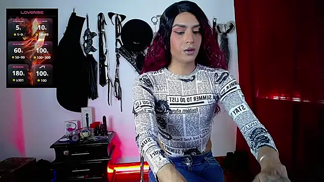 akinoro  online show from December 13, 7:40 pm