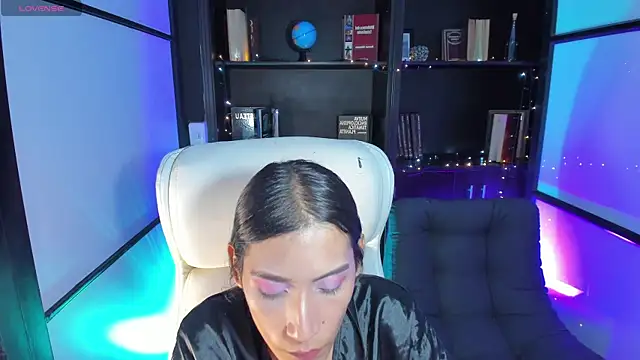 Snapshot of CamilaHarperr_ chatting on December 10, 3:36 am CamilaHarperr online show from December 10, 3:36 am