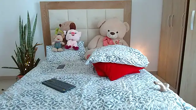 Snapshot of HELLEN_SWEET6 chatting on January 21, 3:39 pm HELLEN SWEET6 online show from January 21, 3:39 pm
