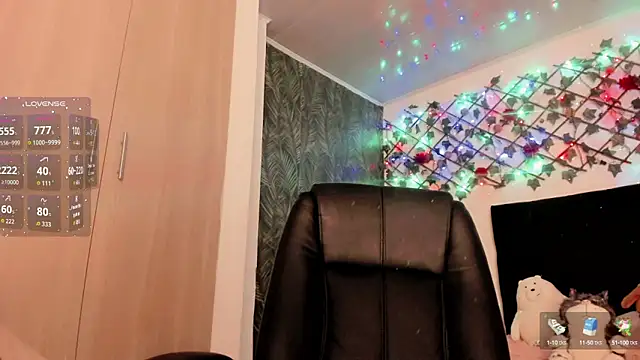 Snapshot of Lilith_Miller21 chatting on October 9, 7:15 pm Lilith Miller21 online show from October 9, 7:15 pm