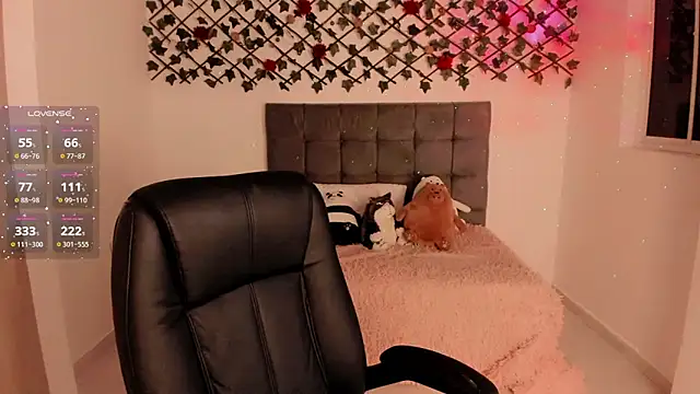 Lilith Miller21 online show from October 16, 9:14 pm